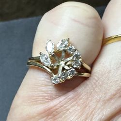 14k Gold Diamond Ring 