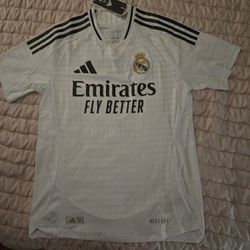 Real Madrid 24/25 Authentic Jersey 