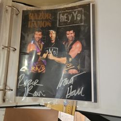 WWE/ Wwf Razor RAMON AND SCOTT HALL Signature $80