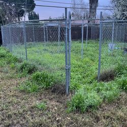 Dog Run Or Corral   30ft Wide X 30ft Long X 6FT Tall