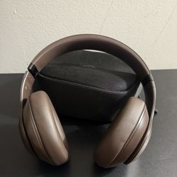 BEATS WIRELESS CHOCOLATE HEADPHONES