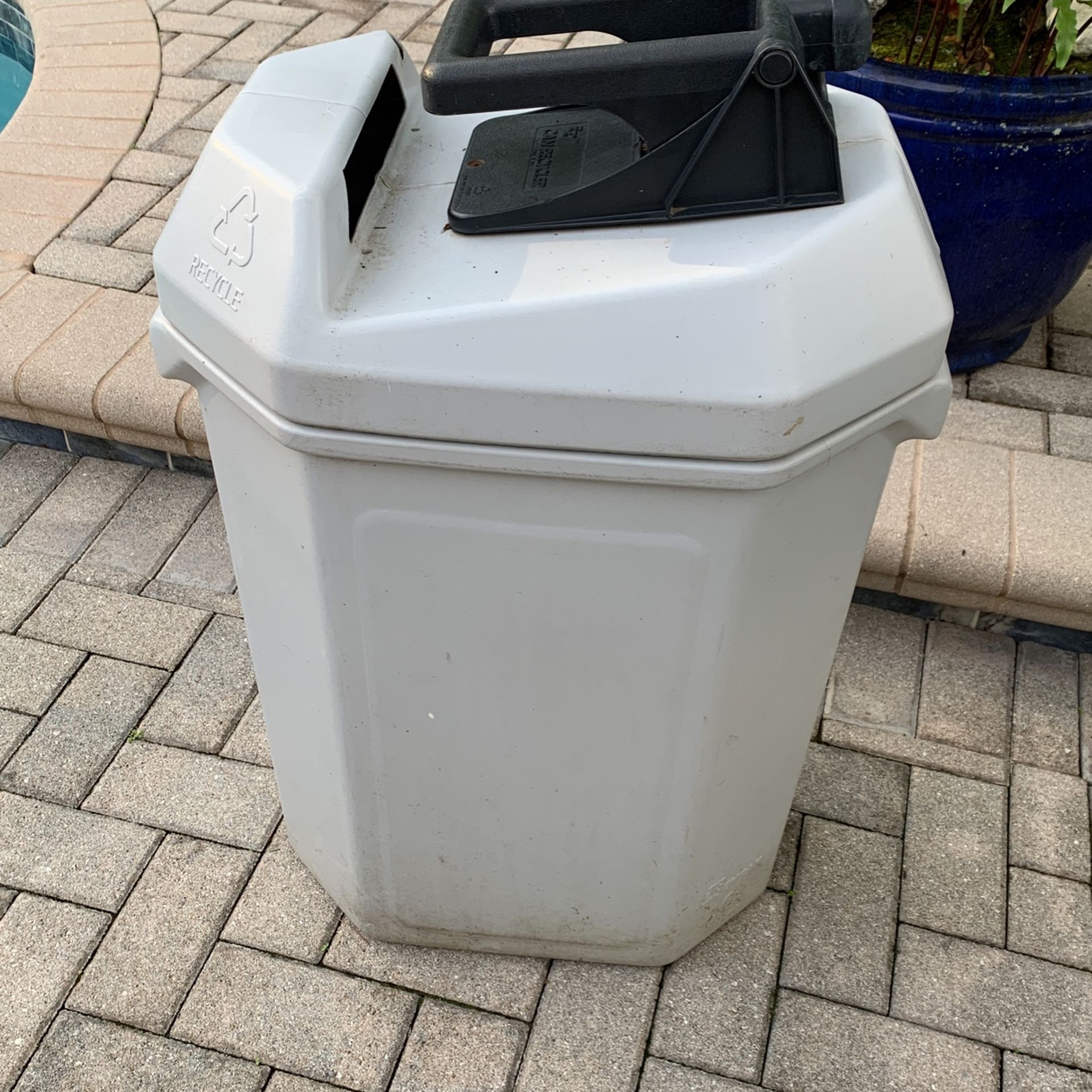 Recycle Can Crusher Container