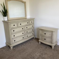 Dresser with Nightstand 