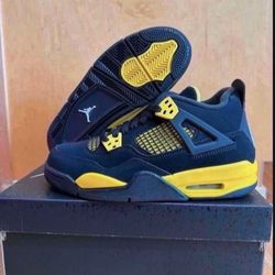 Nike Air Jordan 4 Retro GS Thunder 2023 Black Yellow White Size 6.5Y Brand New