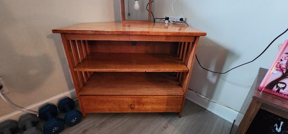 Corner Table