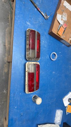 240z Tail light set