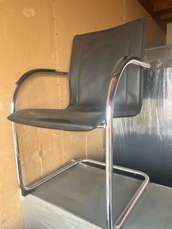 Selling 4 chairs - office