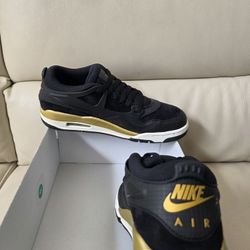 AIR JORDAN 4 RM BRAND NEW 