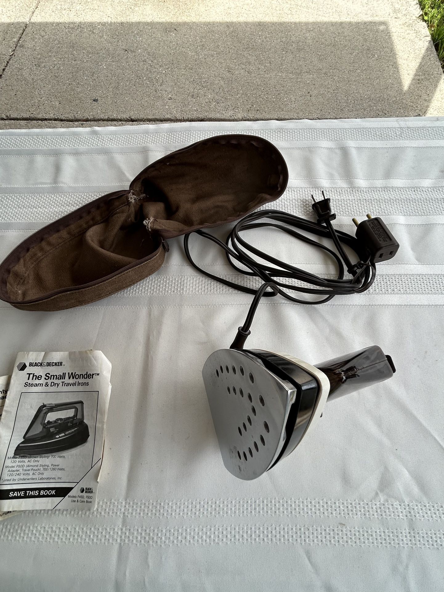 Vintage Black And Decker  “The Small Wonder” Travel Iron