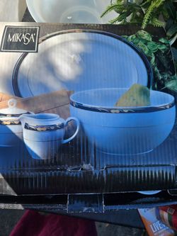 Dinnerware