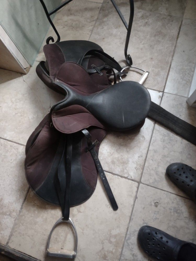 English Saddle