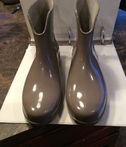 Women's rubber ankle boots