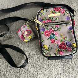 Betsey Johnson Crossbody purse