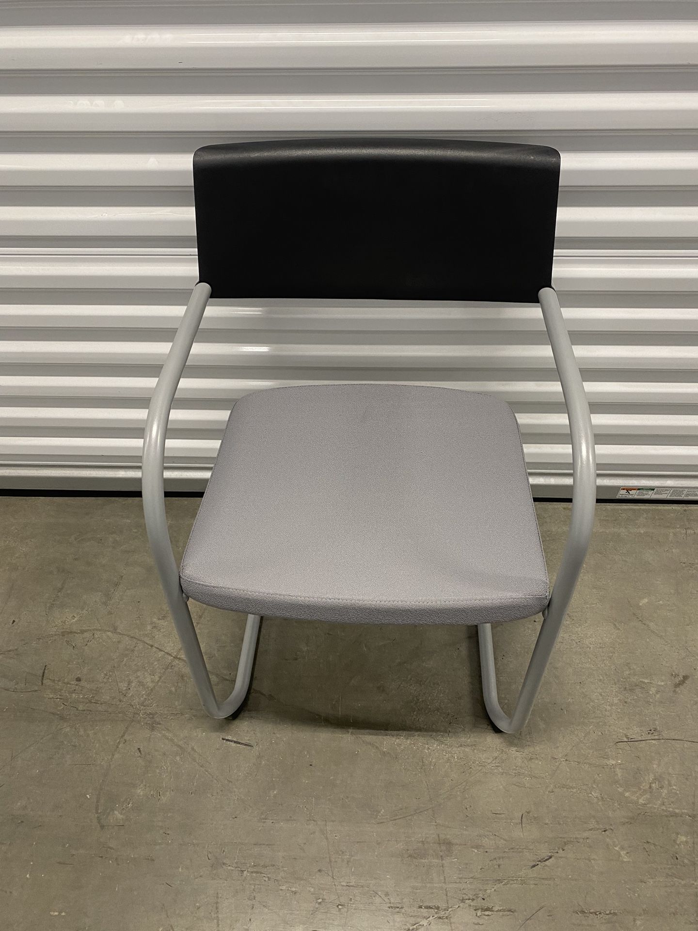 Knoll®️ Conference/guest/ Side Chair