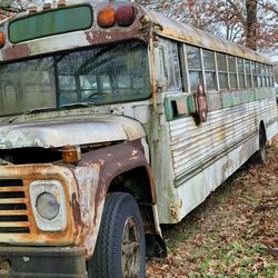 Bus (Antique)