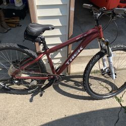 2018 Trek Skye SL women’s mountain bike
