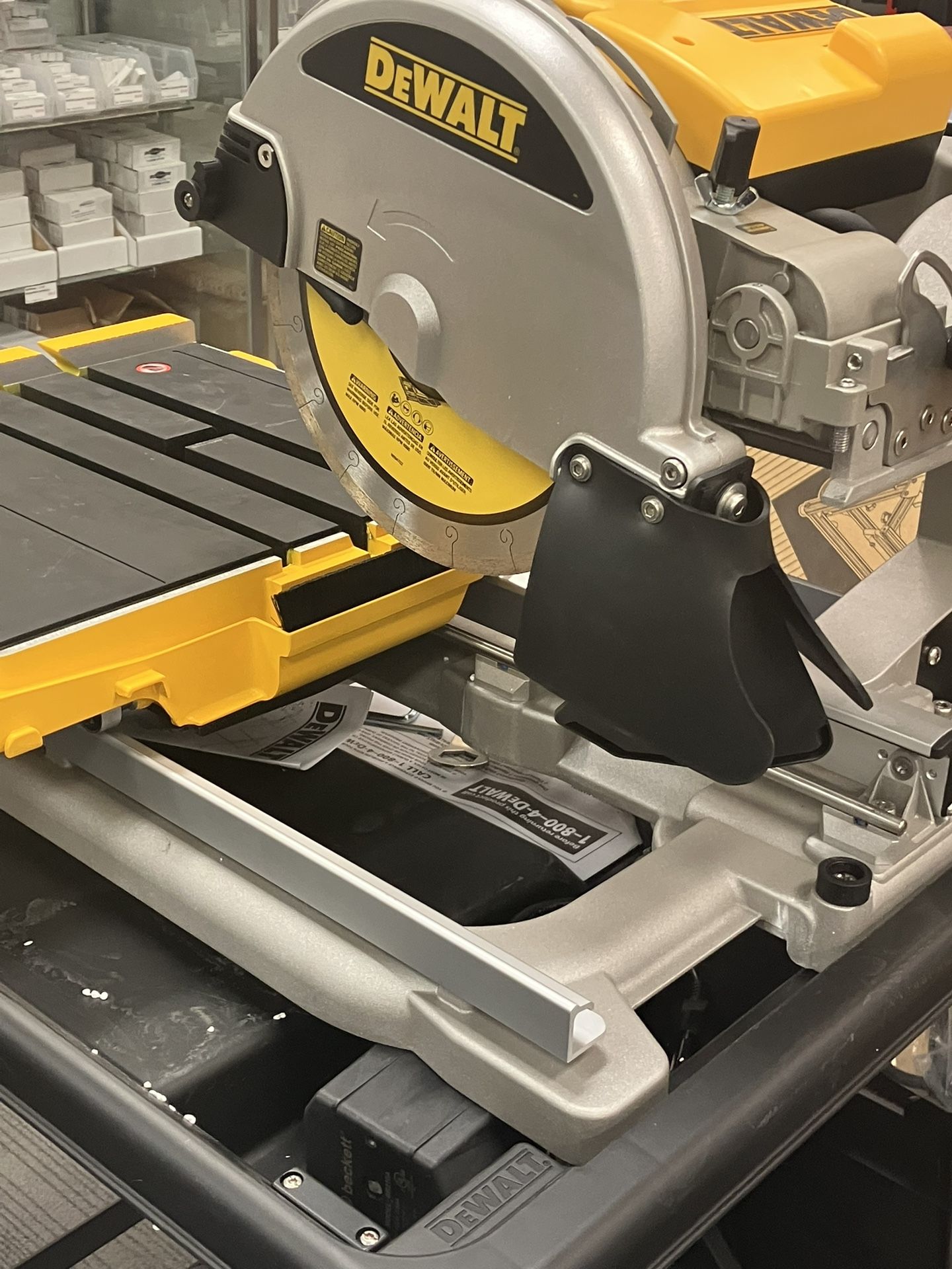 Dewalt D2400 Wet Tile - 10”