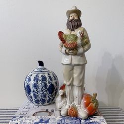 Ceramic Pilgrim Fall/Thanksgiving Figurine