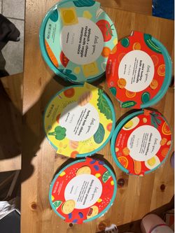 Sealed frozen little spoon meals
