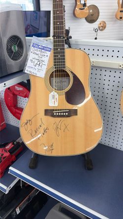 Rascal Flats Signed Guitar With COA  ***MARKED DOWN ***