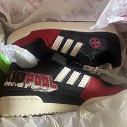 Deadpool 84 forum low Size 8