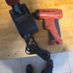 Snap on Electric screw driver 7.2 volts