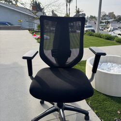 Office Chair/ Chair/ Silla/ Desk Chair/ 