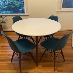 MCM Dining Table Set