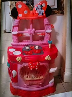Minnie pretend play kitchen toddler