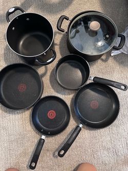 T fal cookware set