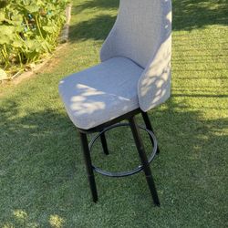 Swivel Bar Stool 