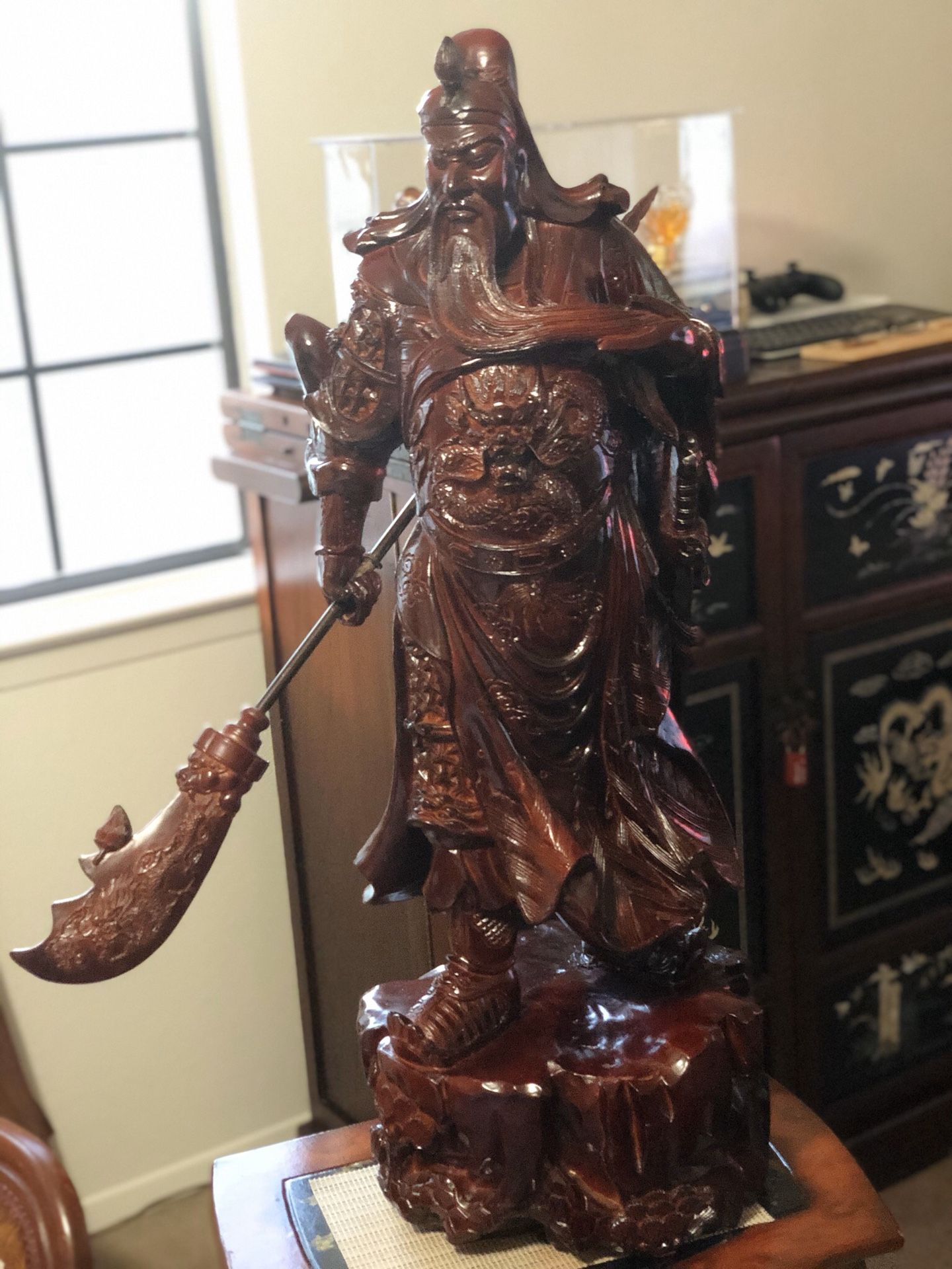 Chinese boxwood General Tzu Sun Statue almost 3 foot tall