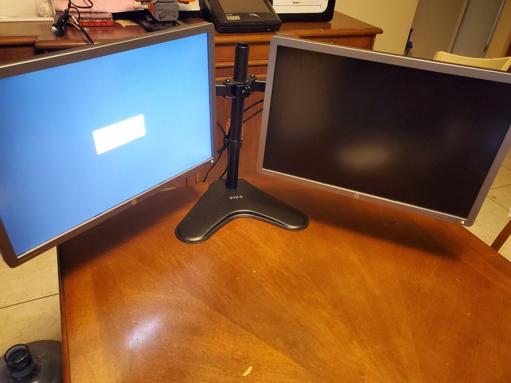 Dual HP Monitor With Stand