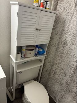 Over the toilet storage