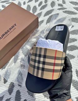 🔥 Burberry Check Slides Sandals – Brand New 🔥 Size 9,10 men’s