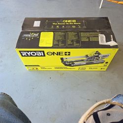 Ryobi ONE+ 18V 5.5 inch Flooring Saw With Ryobi Battery and Charger