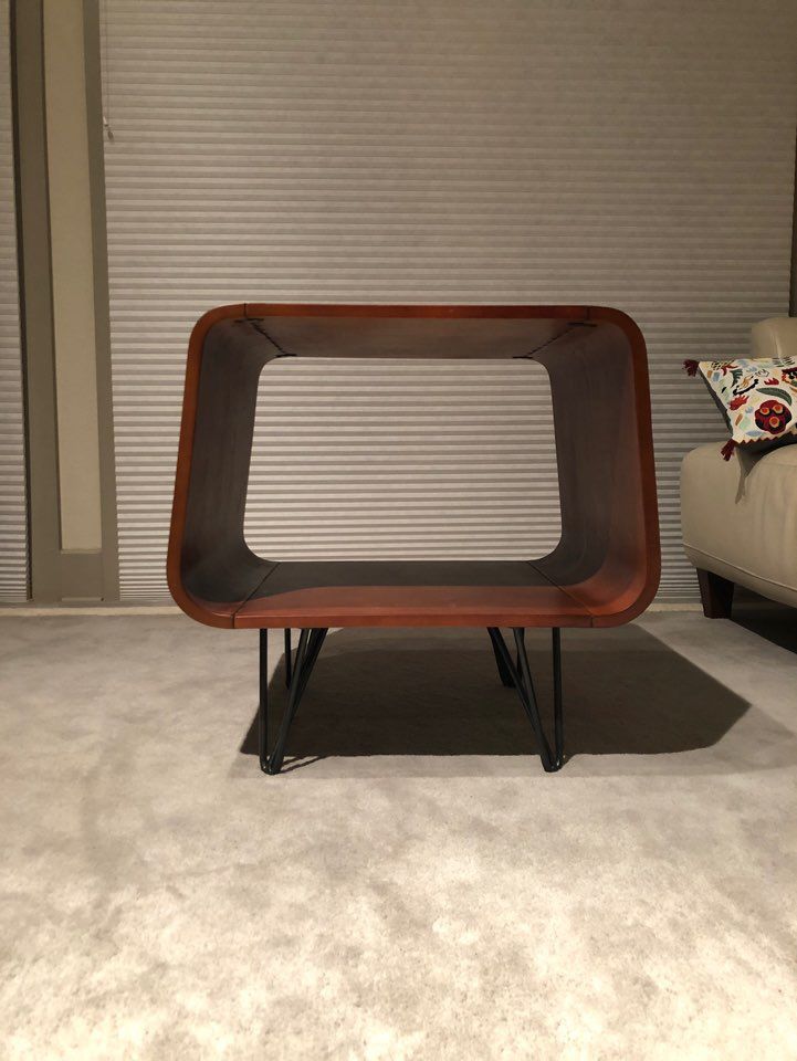 End Table (Like New!!!!)