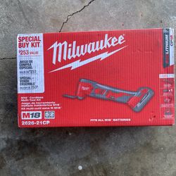 Milwaukee Multi Tool Kit