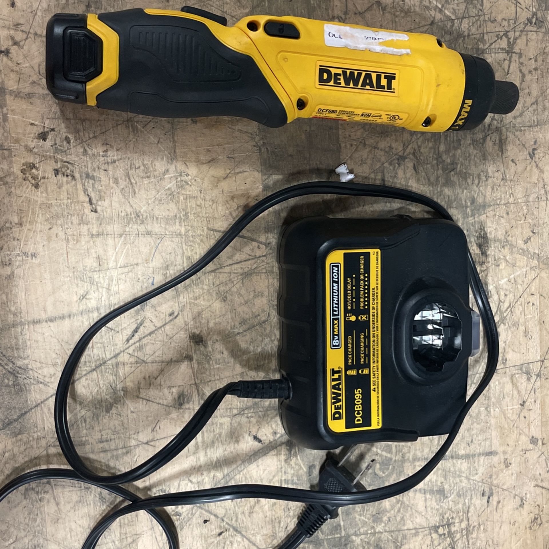 Dewalt With Charger Dfc680 Tool