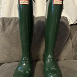 Hunter Green Gloss Tall Rain Boots Women's 6