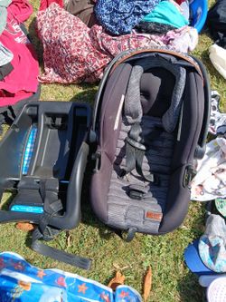 Safety 1st Infant carseat
