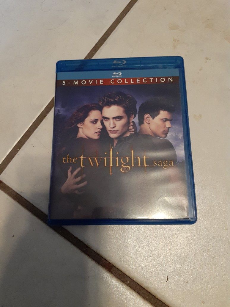The Twilight Saga 5 Movie Collection