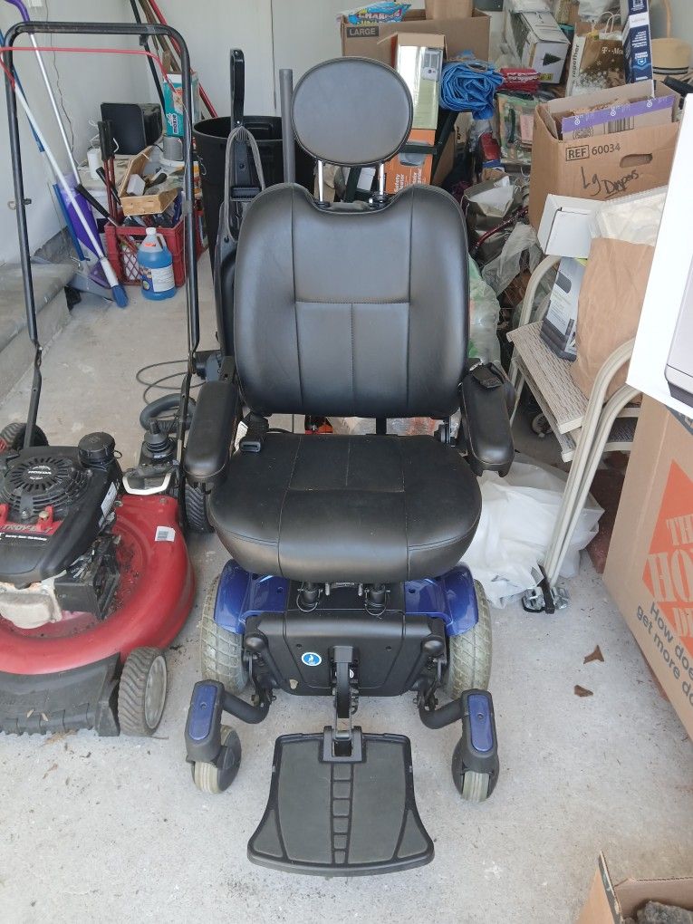 Electric Wheelchair