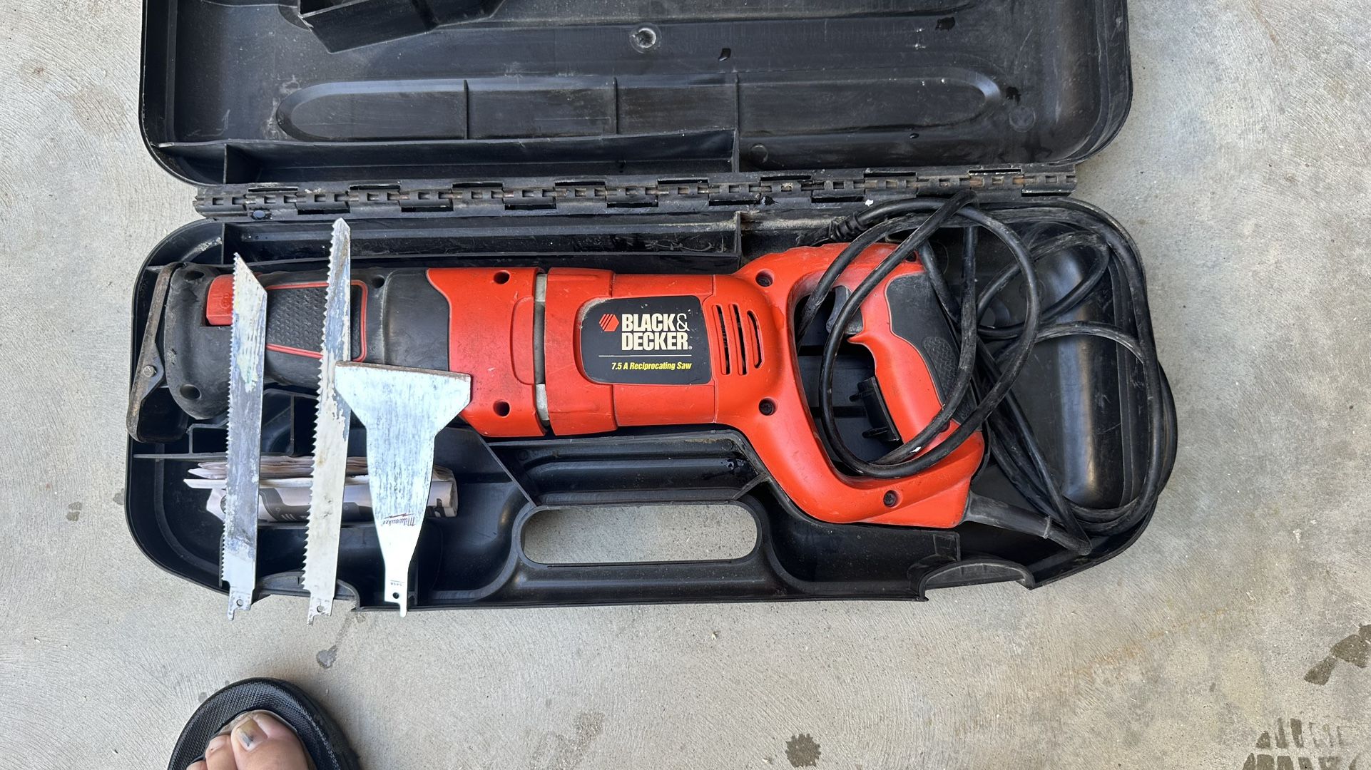 Black And Decker  Saw All 