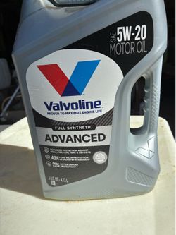 Valvoline Advanced Full Synthetic 5W-20 Motor Oil.