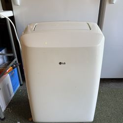 LG Air Conditioner Portable 8,000BTU