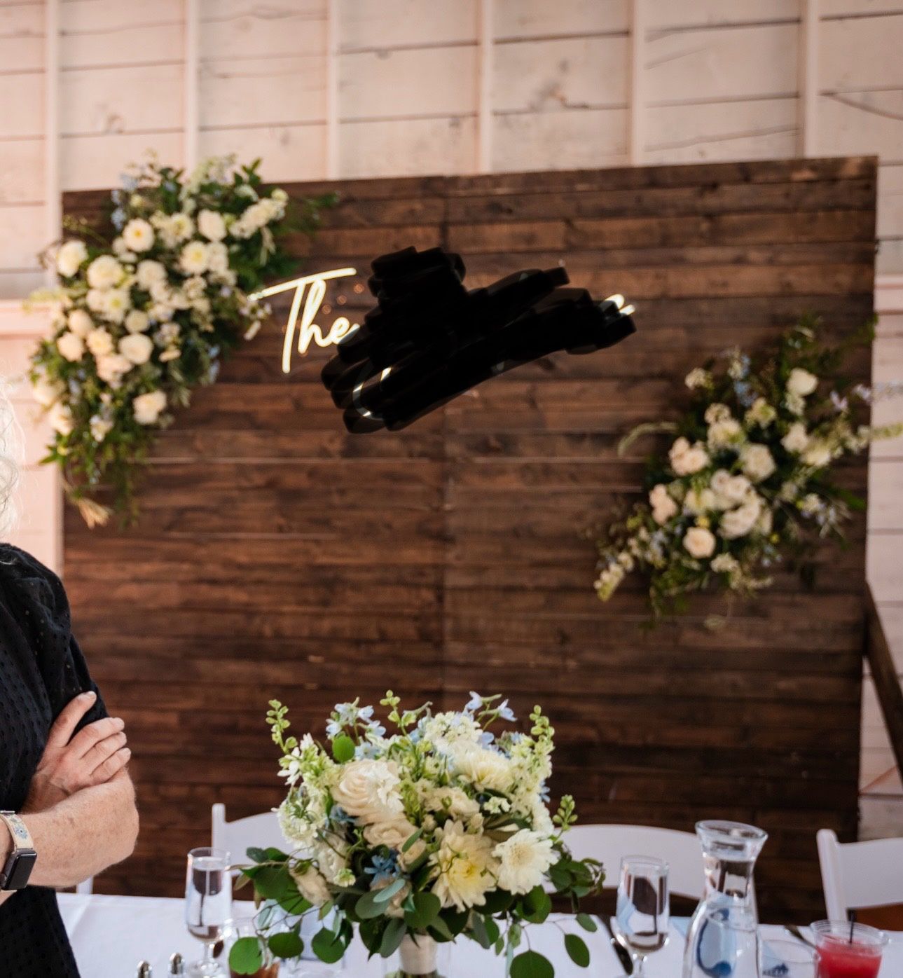 Foldable Wood Wall Backdrop - Wedding, Party, Event
