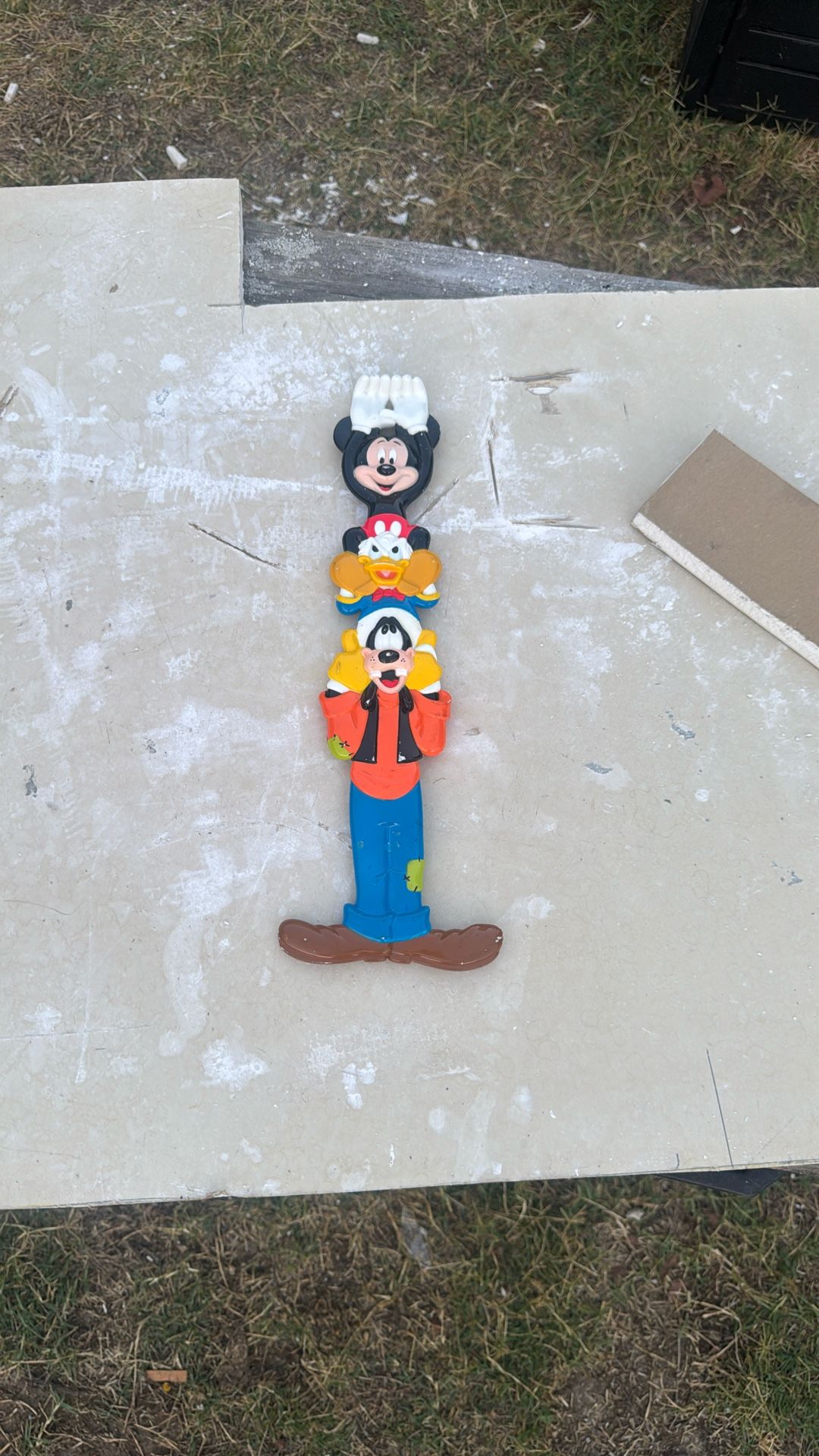 Vintage Mickey Mouse and Donald Duck and Goofy Back Scratcher – Disney Collectible