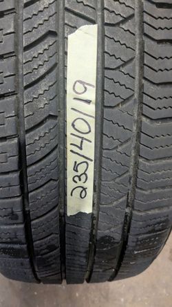 SINGLE 235/40/19 TIRE MOUNTED AND BALANCED