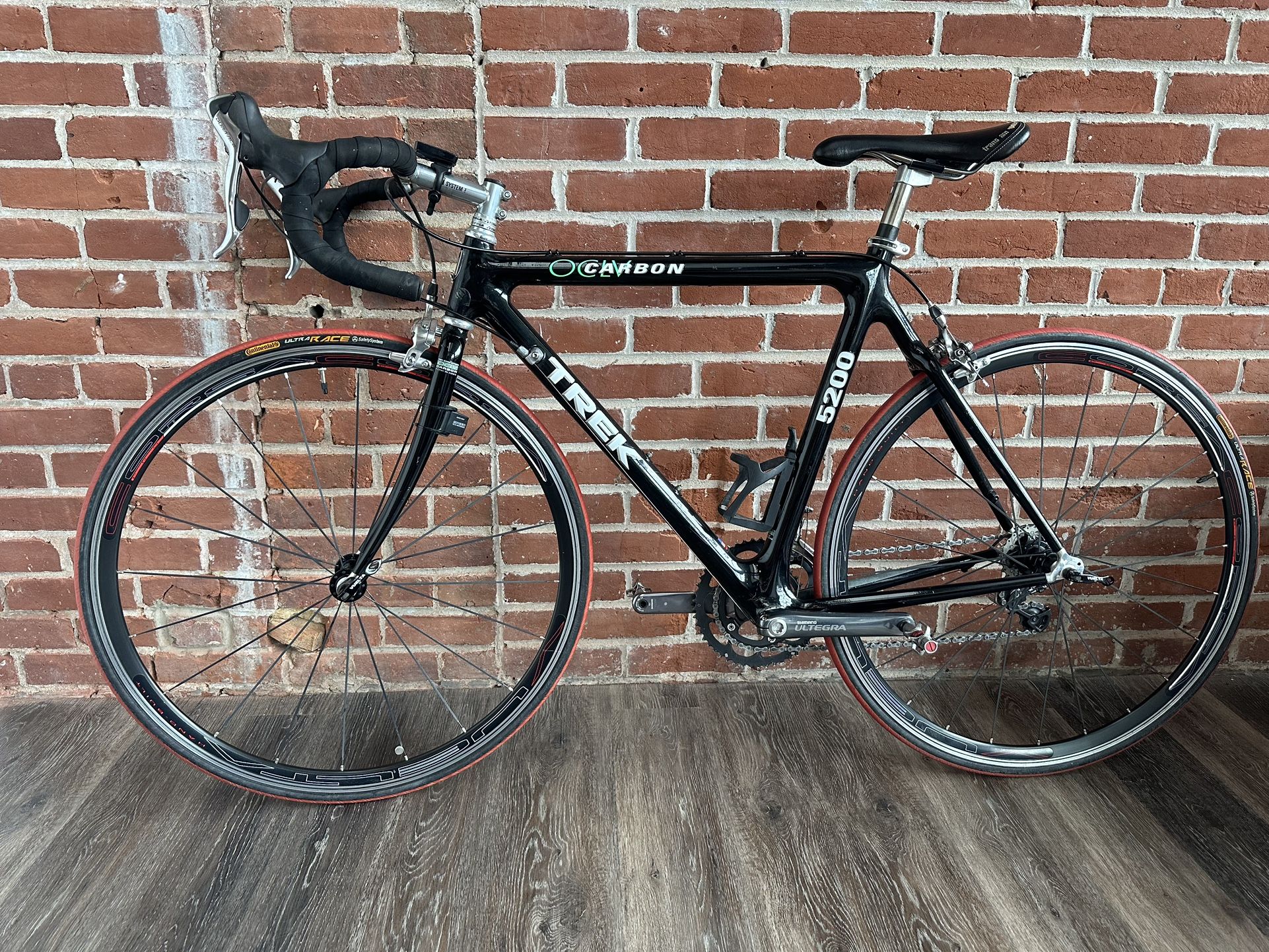 Trek 5200 OCLV full Carbon Road Bike 53cm